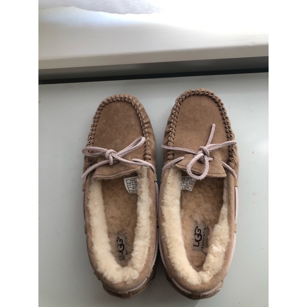Ugg Dakota Slippers, Size 7
